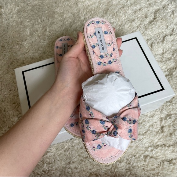 Tabitha Simmons | NWT Heli Light Pink Striped Jacquard Sandals Size 7 B - Picture 2 of 6